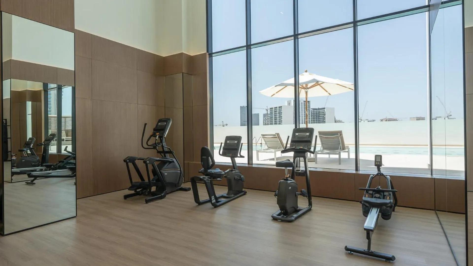 Chic Studio In Jvc Sleeps 2 With Balcony And Pool Dubaj Zjednoczone Emiraty Arabskie